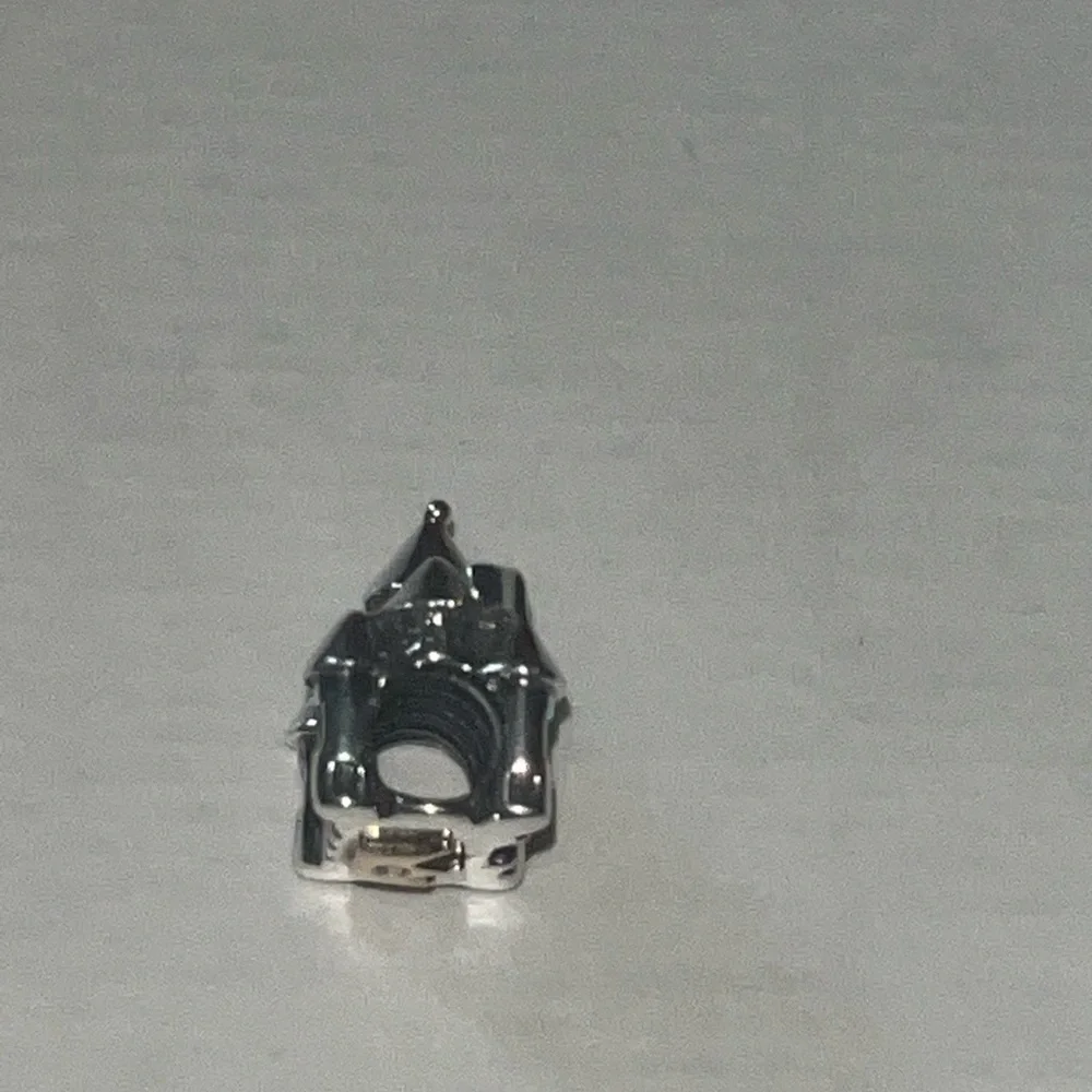 Pandora two tone castle charm - Picture 5 of 9